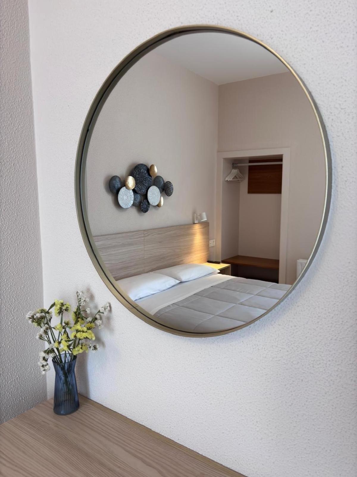 Hotel Ros Mary Ribadeo Dış mekan fotoğraf